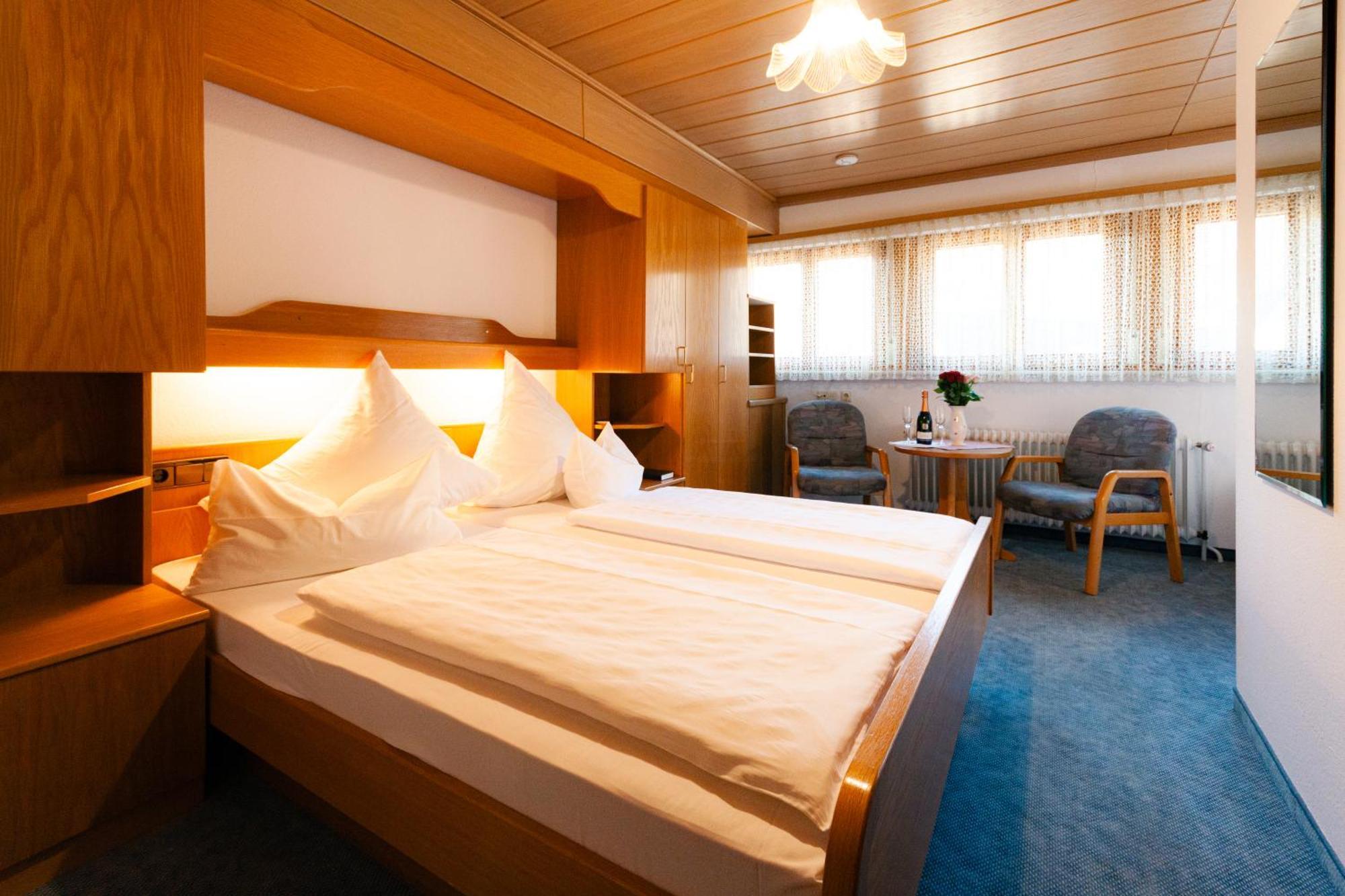 Hotel Gruenwinkel Oberharmersbach Esterno foto
